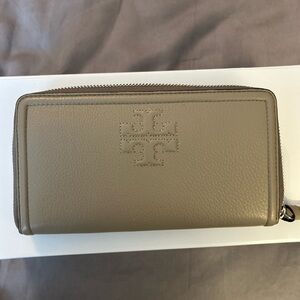 Tory Burch Pebbled Leather Zip Wallet in Taupe